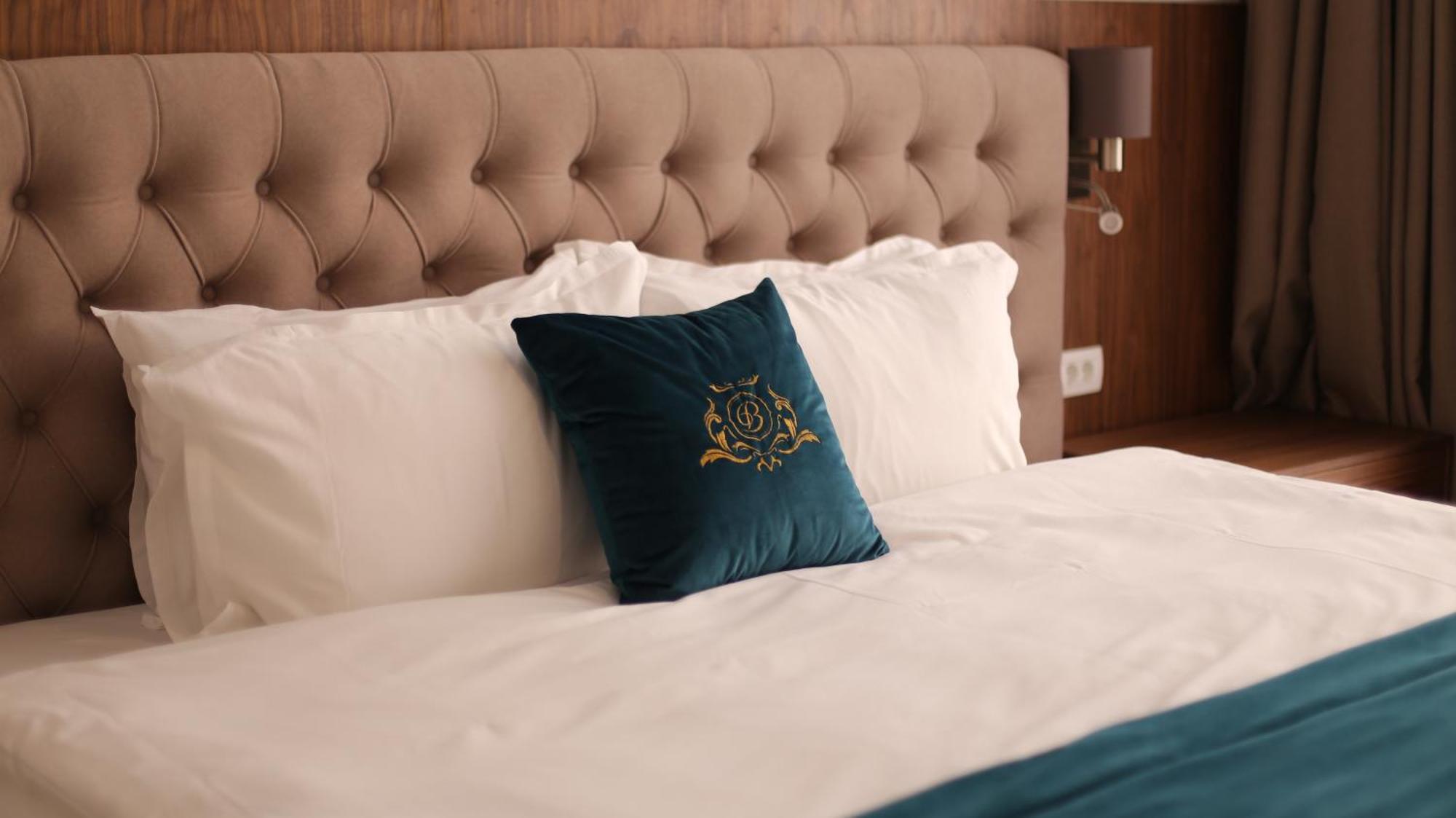 Grand Hotel Belushi Boge Екстериор снимка