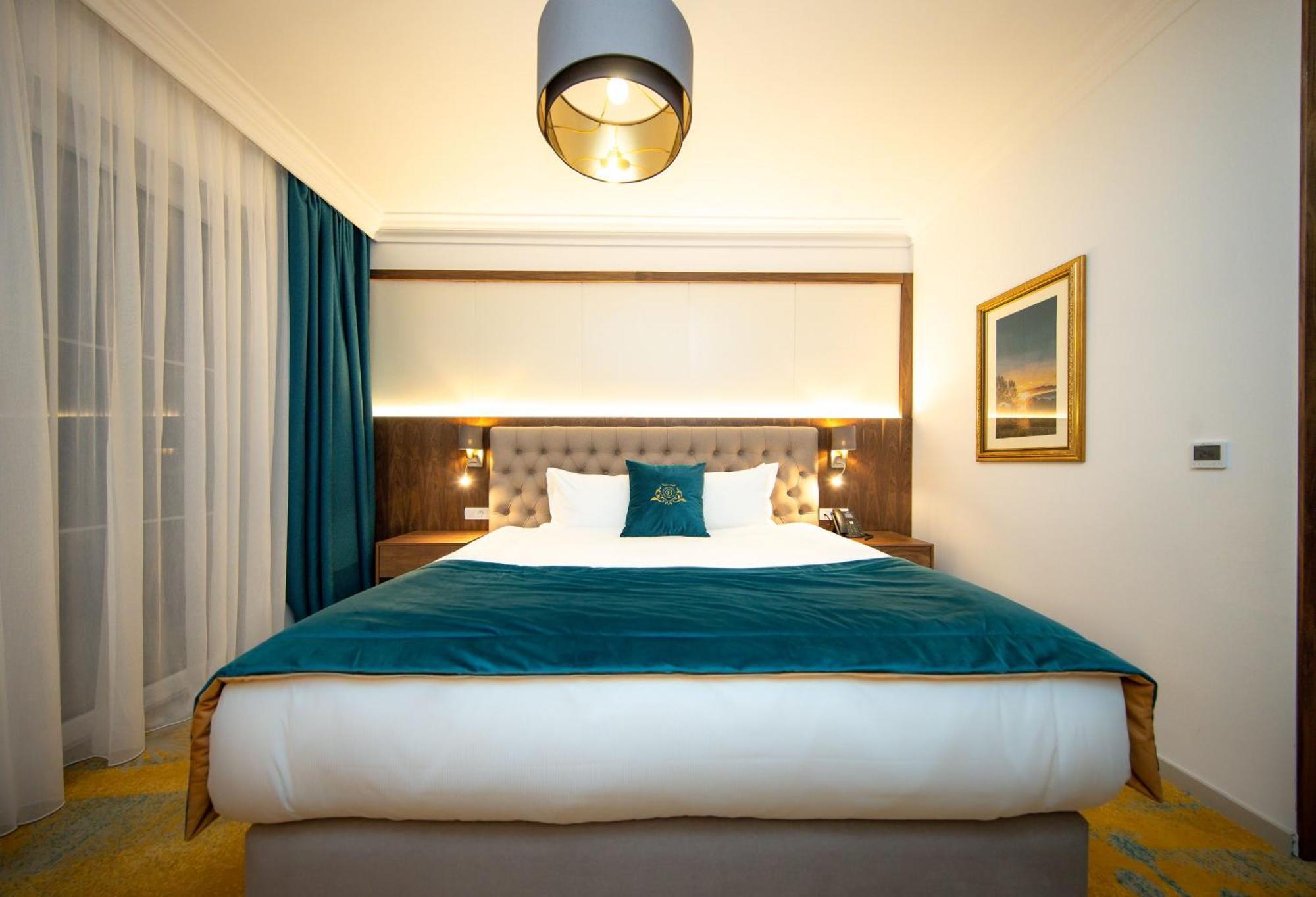 Grand Hotel Belushi Boge Екстериор снимка